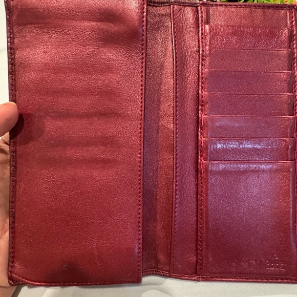 Authentic Gucci Guccisima wallet - Picture 8 of 13